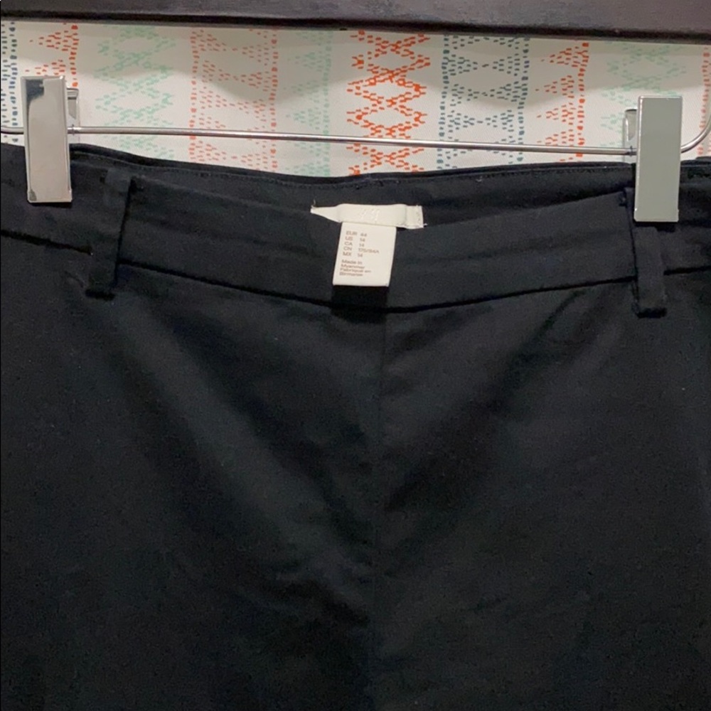 H&M black ankle length work pants - Picture 2 of 4